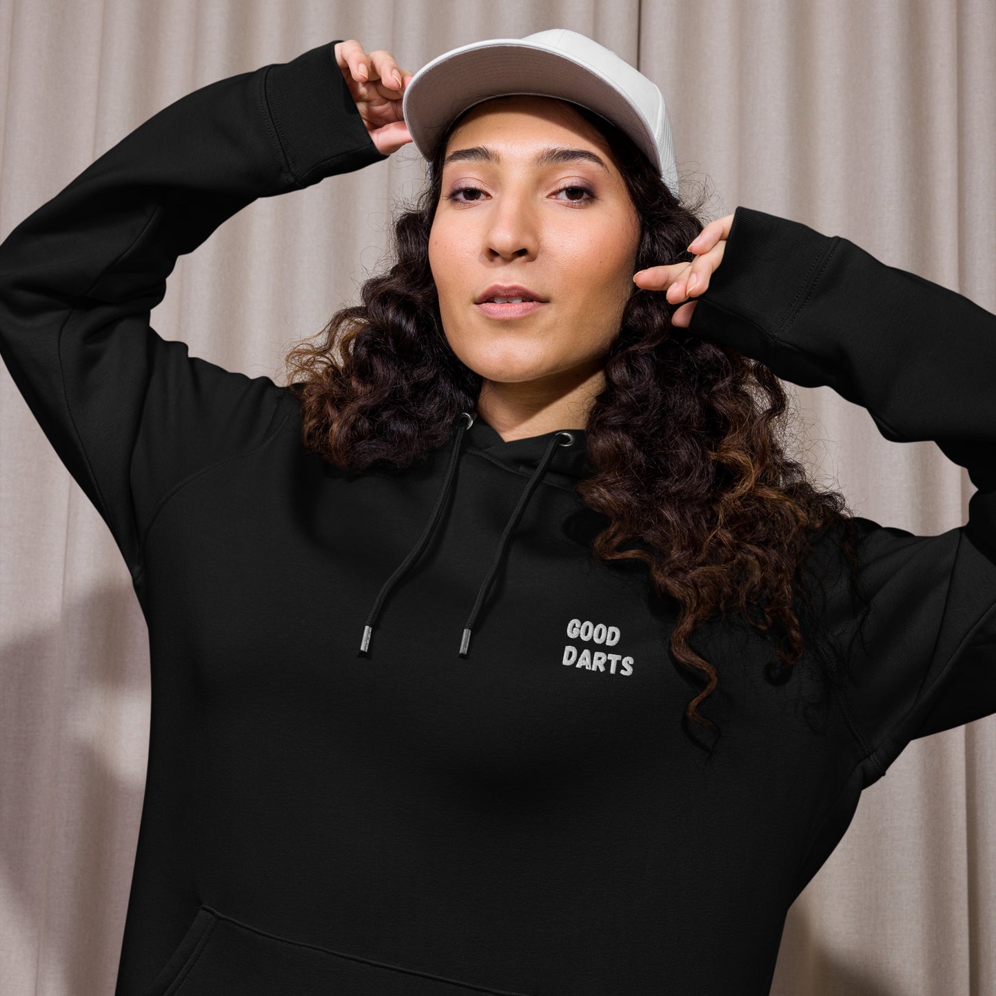 Good Darts! | Bestickter Frauen Bio Baumwoll Hoodie